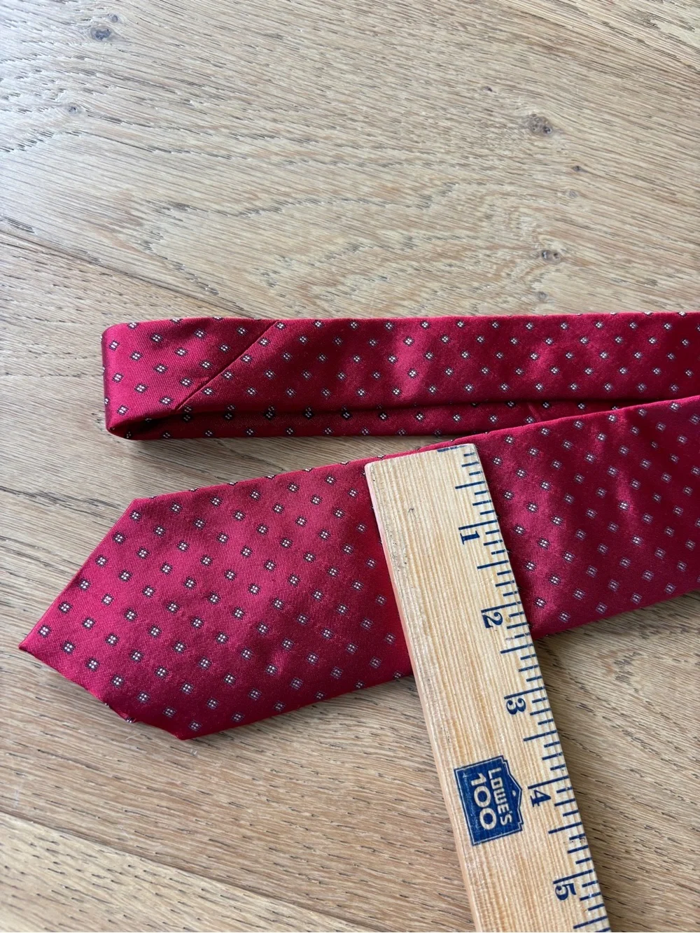 Luxury red red ties salvatore ferragamo, armani, facconable